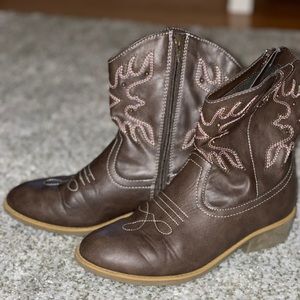 Girls wonder nation cowgirl boot!